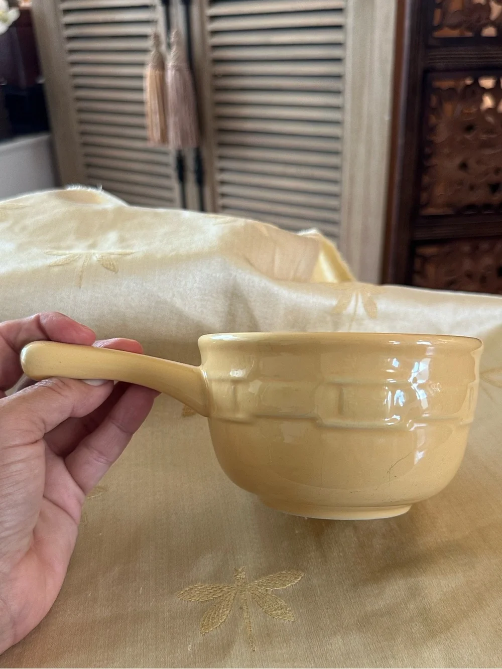 Longaberger Woven Traditions Stoneware Chili / Soup / Chowder Bowl w/ Handle.